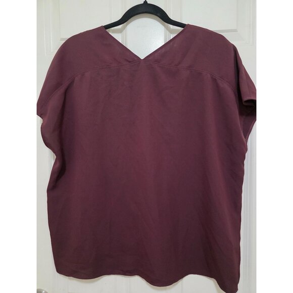 Uniqlo Women's Burgundy V-Neck Office Use Beach Blouse Size M - Picture 3 of 5